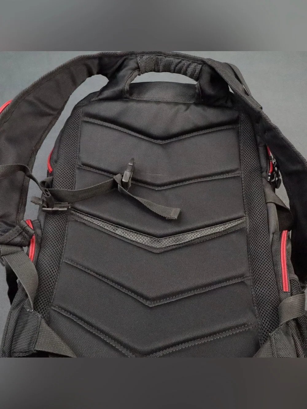 ASUS rog nomad
